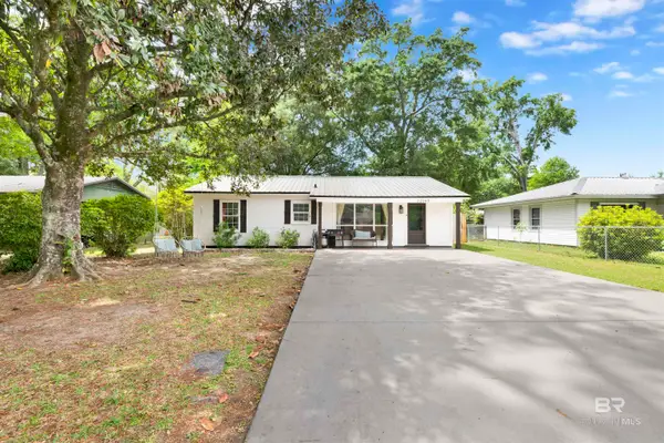 22949 Joyce Avenue, Robertsdale, AL 36567