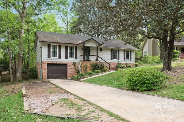 224 Tracy Circle, Daphne, AL 36526