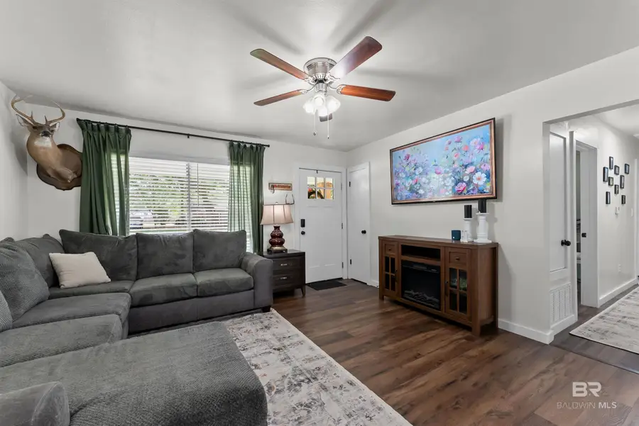 207 Mitchell Avenue, Bay Minette, AL 36507 - #3