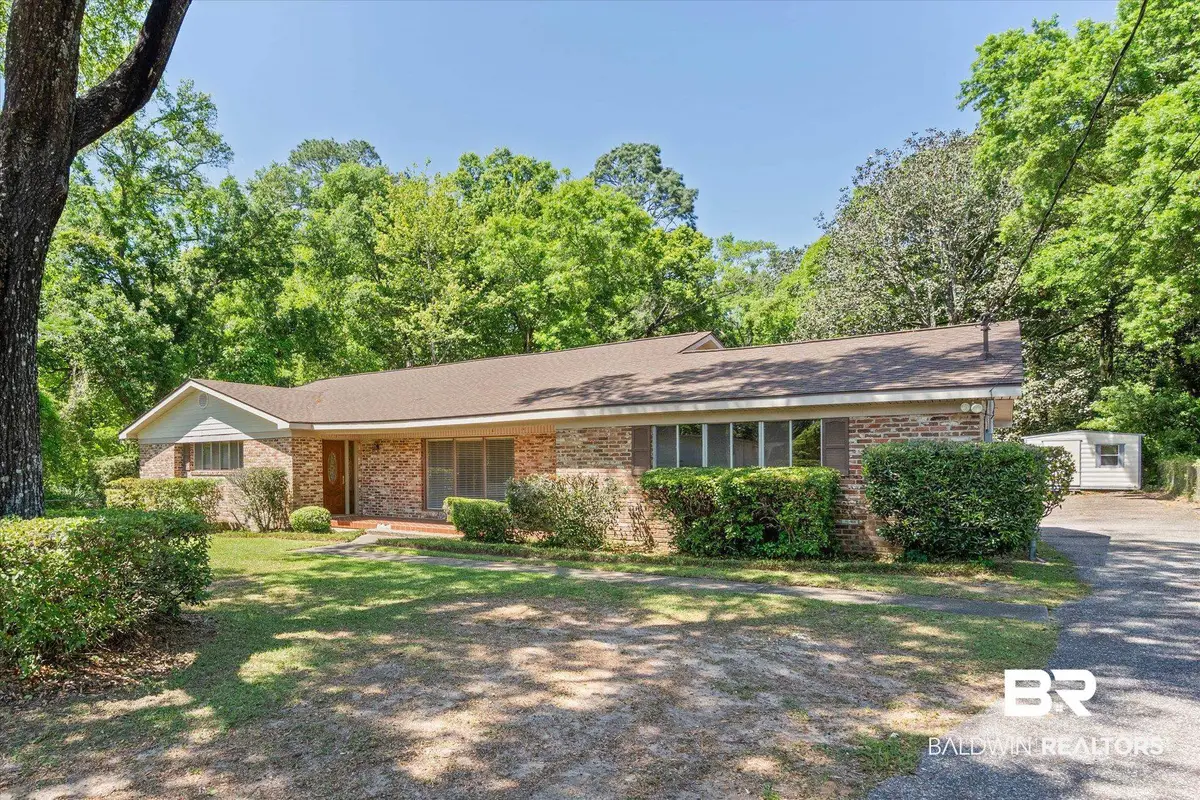 4110 Lake Circle, Mobile, AL 36693 - #1