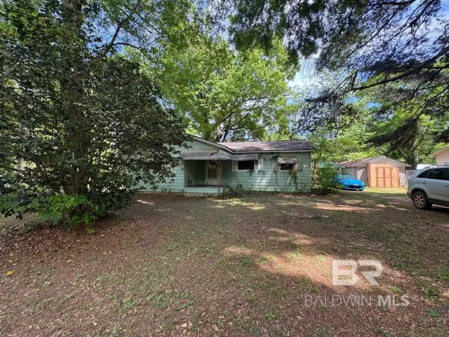 105 Maddox Street, Brewton, AL 36426 - #2