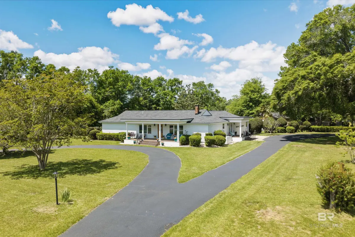 302 W Satsuma Avenue, Foley, AL 36535 - #1