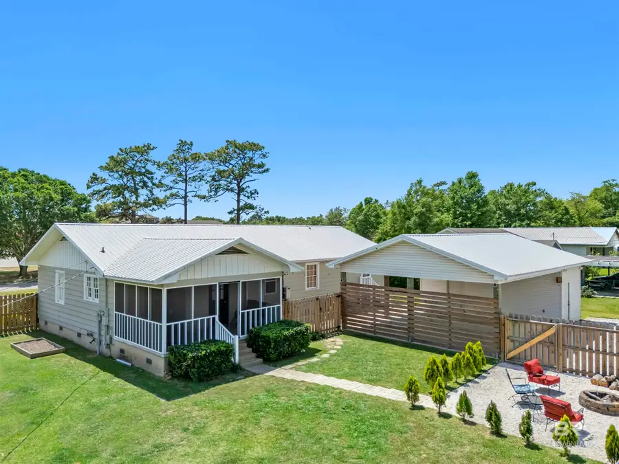 402 W Magnolia Avenue, Foley, AL 36542 - #2