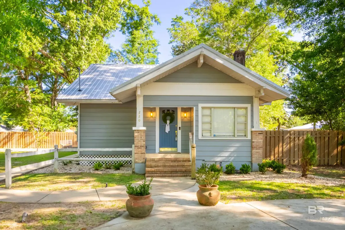 220 W Spruce Avenue, Foley, AL 36535 - #1