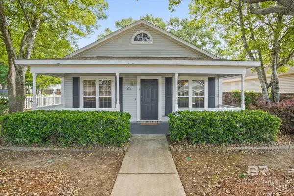 1 Cottage Drive, Fairhope, AL 36532