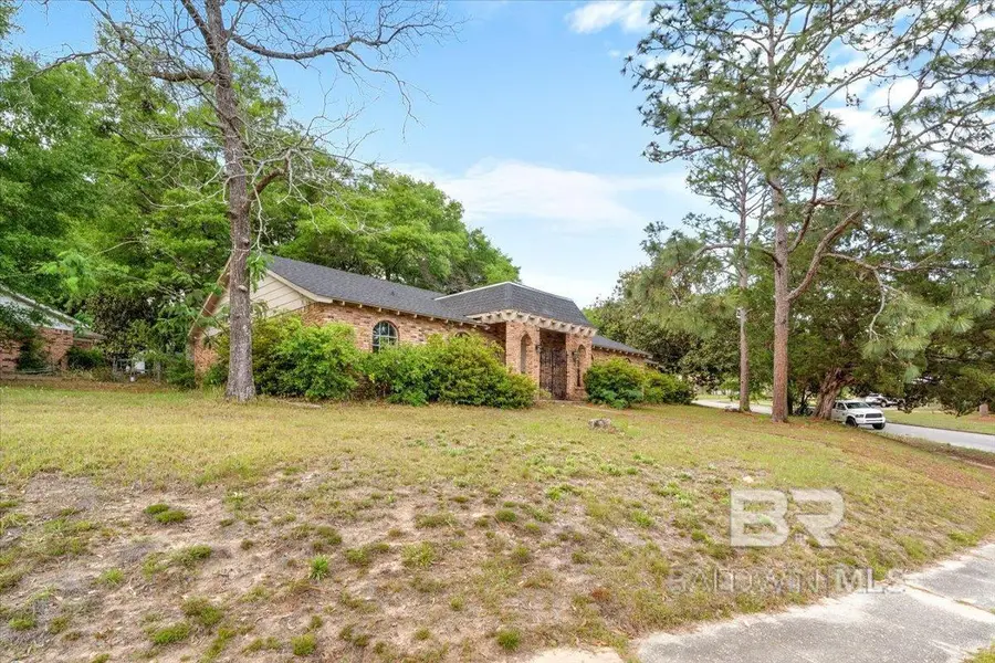 4600 S Dogwood Drive, Mobile, AL 36609 - #3