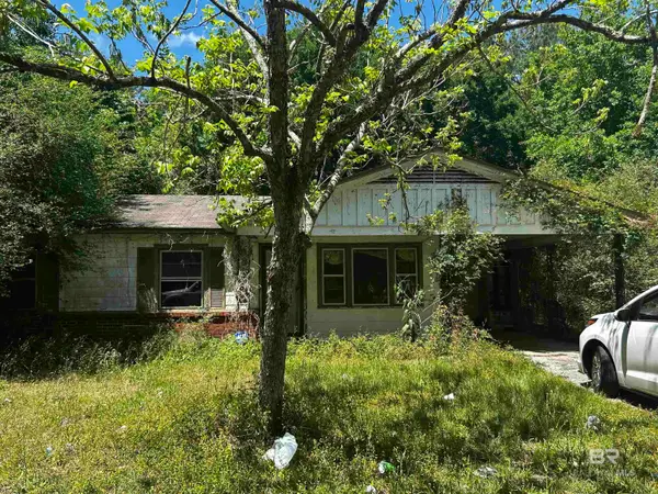 2558 Farnell Drive, Mobile, AL 36605