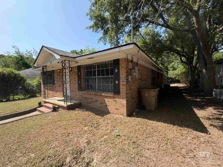 1454 Delusser Street, Mobile, AL 36603 - #3