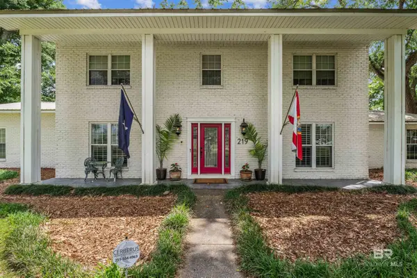 219 W Rosetta Avenue, Foley, AL 36535