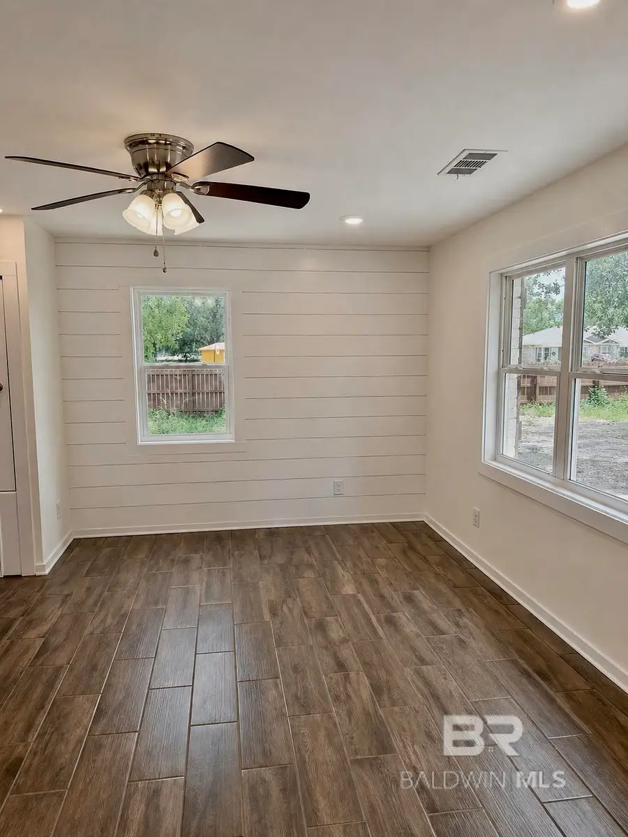 316 W 3rd Avenue, Foley, AL 36535 - #3