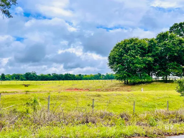 822 Dogwood Road, Brewton, AL 36426