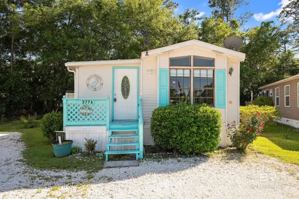 277 Buena Vista Circle #A, Lillian, AL 36549