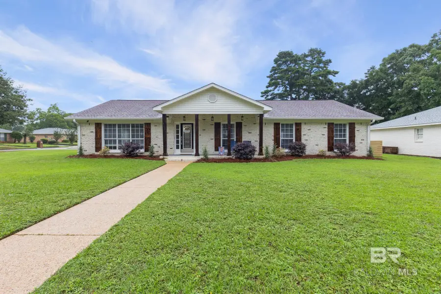 6208 S Pine Needle Drive, Mobile, AL 36609 - #2