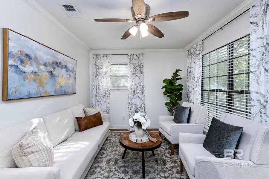 5404 Forest Park Drive, Mobile, AL 36618 - #3