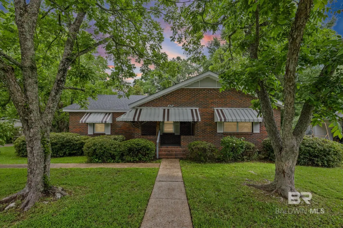 312 Sutherland Drive, Chickasaw, AL 36611 - #1