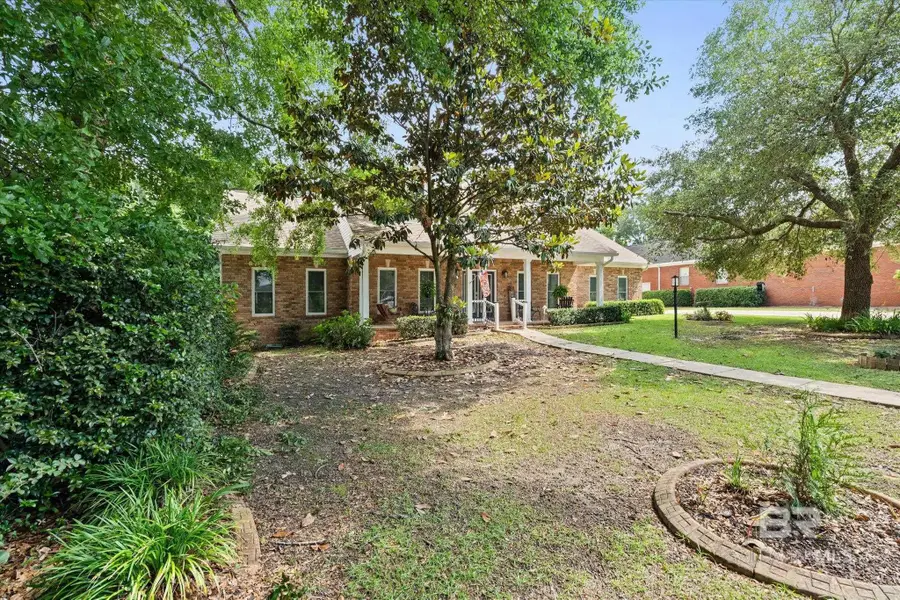 415 Sara Oaks Drive, Saraland, AL 36571 - #2