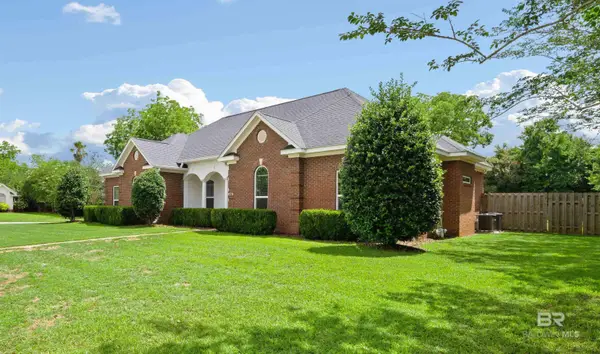 9270 Parliament Circle, Daphne, AL 36526