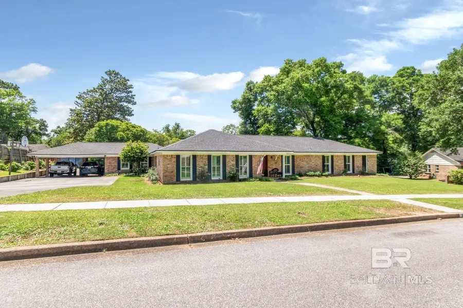 637 W Tudor Lane, Mobile, AL 36608 - #2