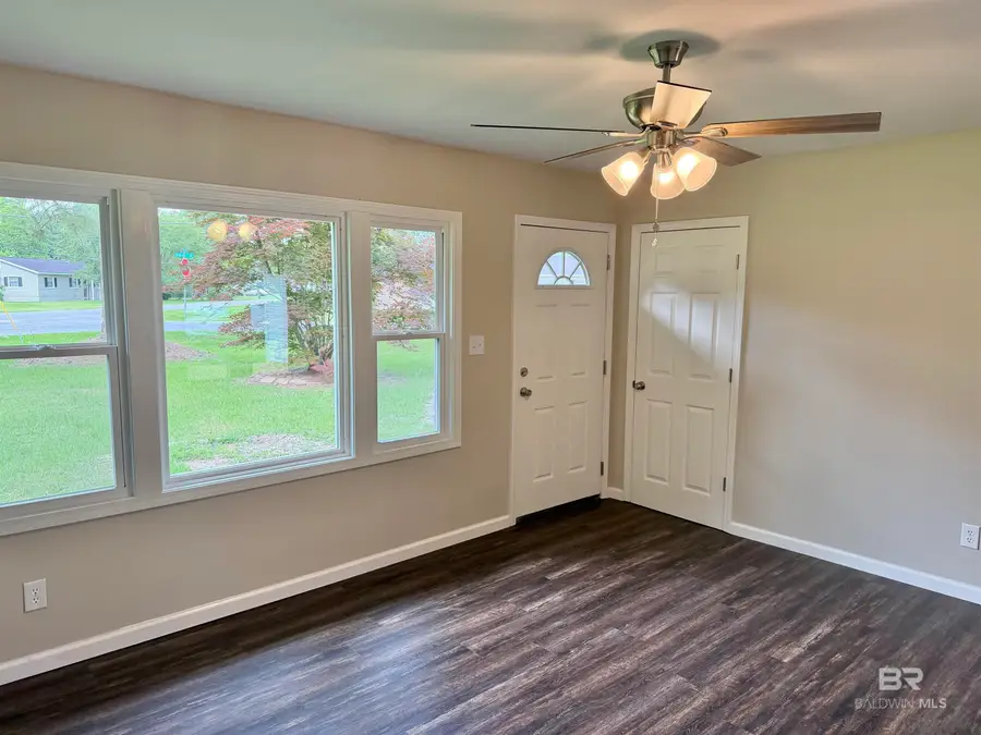 404 W Craig Street, Atmore, AL 36502 - #3