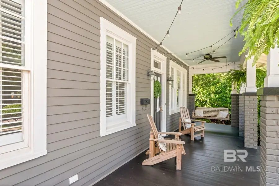 4 Bienville Avenue, Mobile, AL 36606 - #2