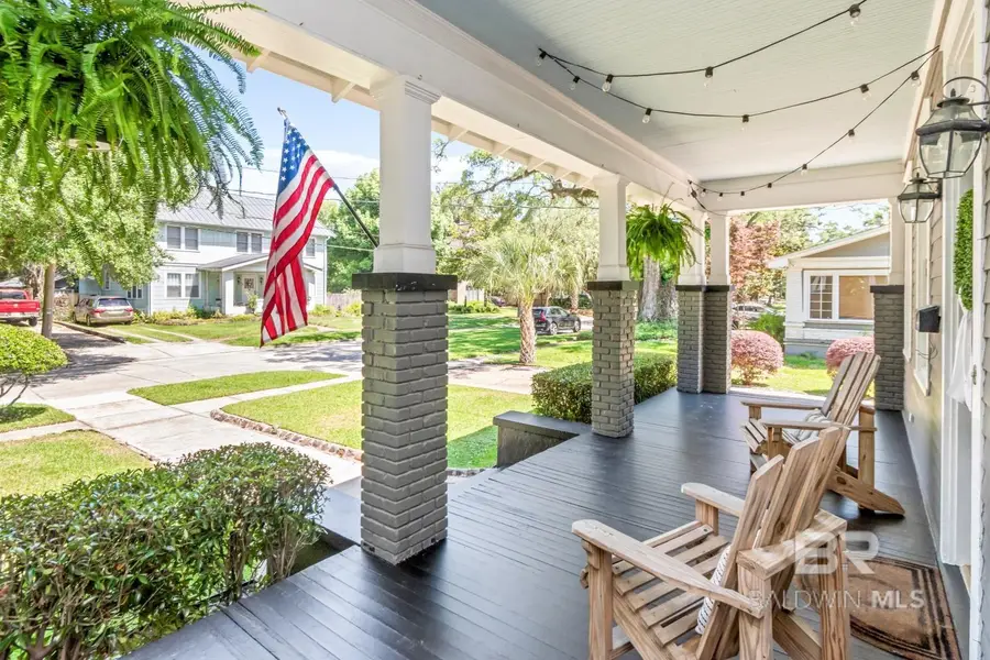 4 Bienville Avenue, Mobile, AL 36606 - #3