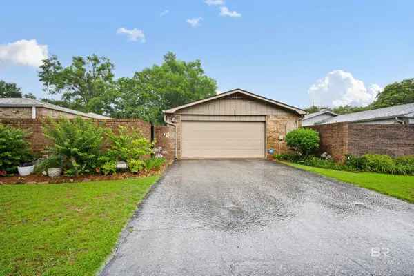 17 W Cobblestone Way, Mobile, AL 36608