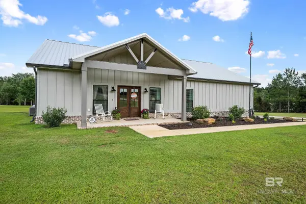 24864 Newport Road, Robertsdale, AL 36567