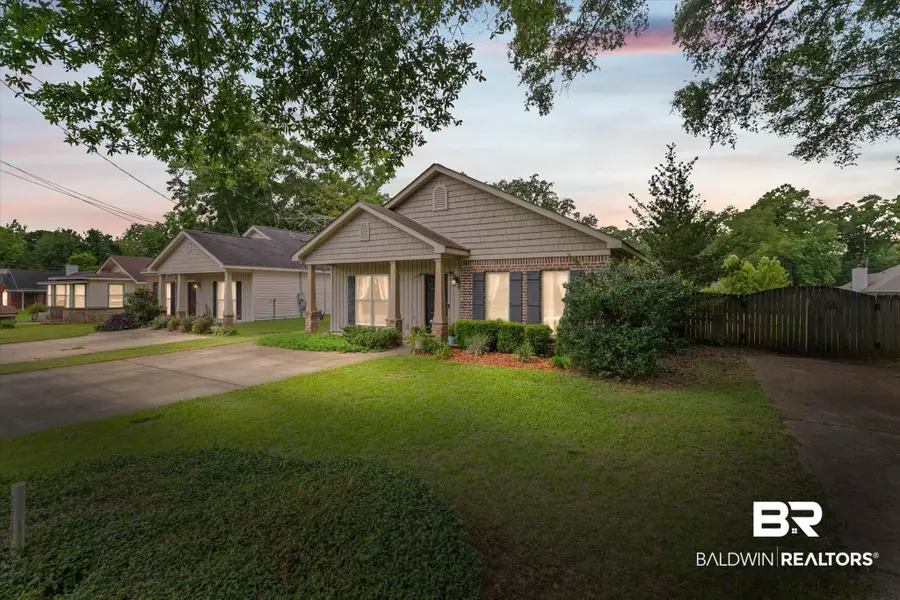 800 Galoway Avenue, Mobile, AL 36609 - #2