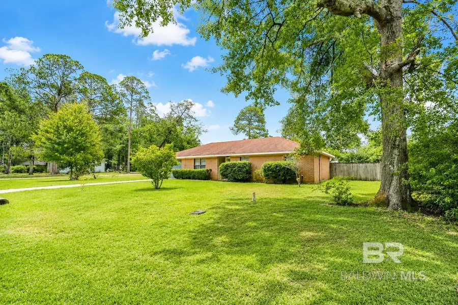 614 East Gate Circle, Foley, AL 36535 - #2