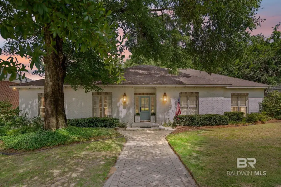 229 W Lakewood Drive, Mobile, AL 36608 - #2