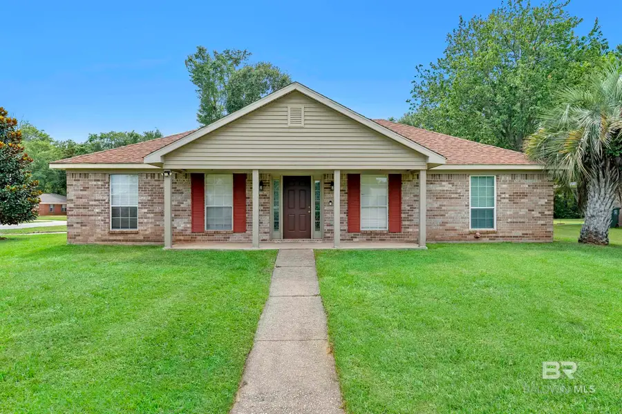 517 E Michigan Avenue, Foley, AL 36535 - #2