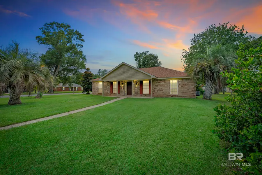 517 E Michigan Avenue, Foley, AL 36535 - #3