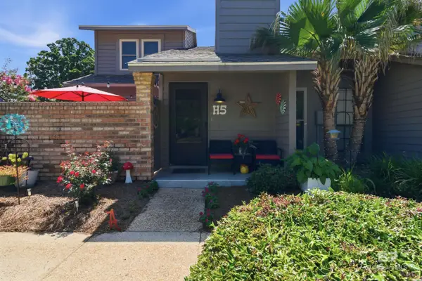 389 Clubhouse Drive #5H, Gulf Shores, AL 36542