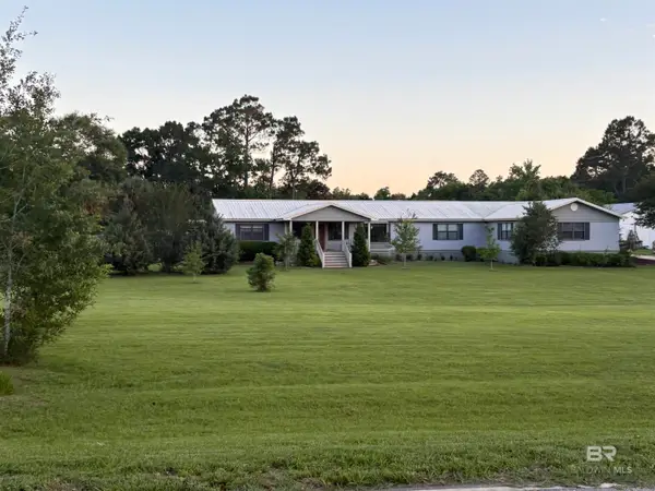 22408 Price Grubbs Road, Robertsdale, AL 36567