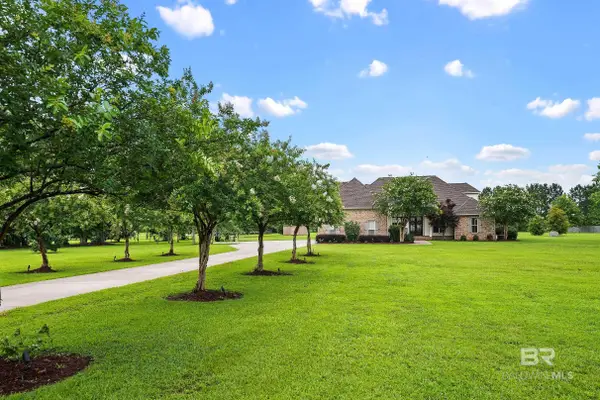 11323 County Road 54, Daphne, AL 36526