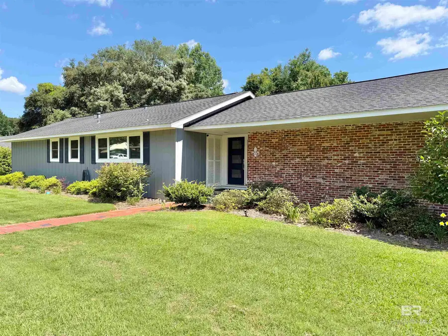 199 W Oak Street, Atmore, AL 36502 - #2