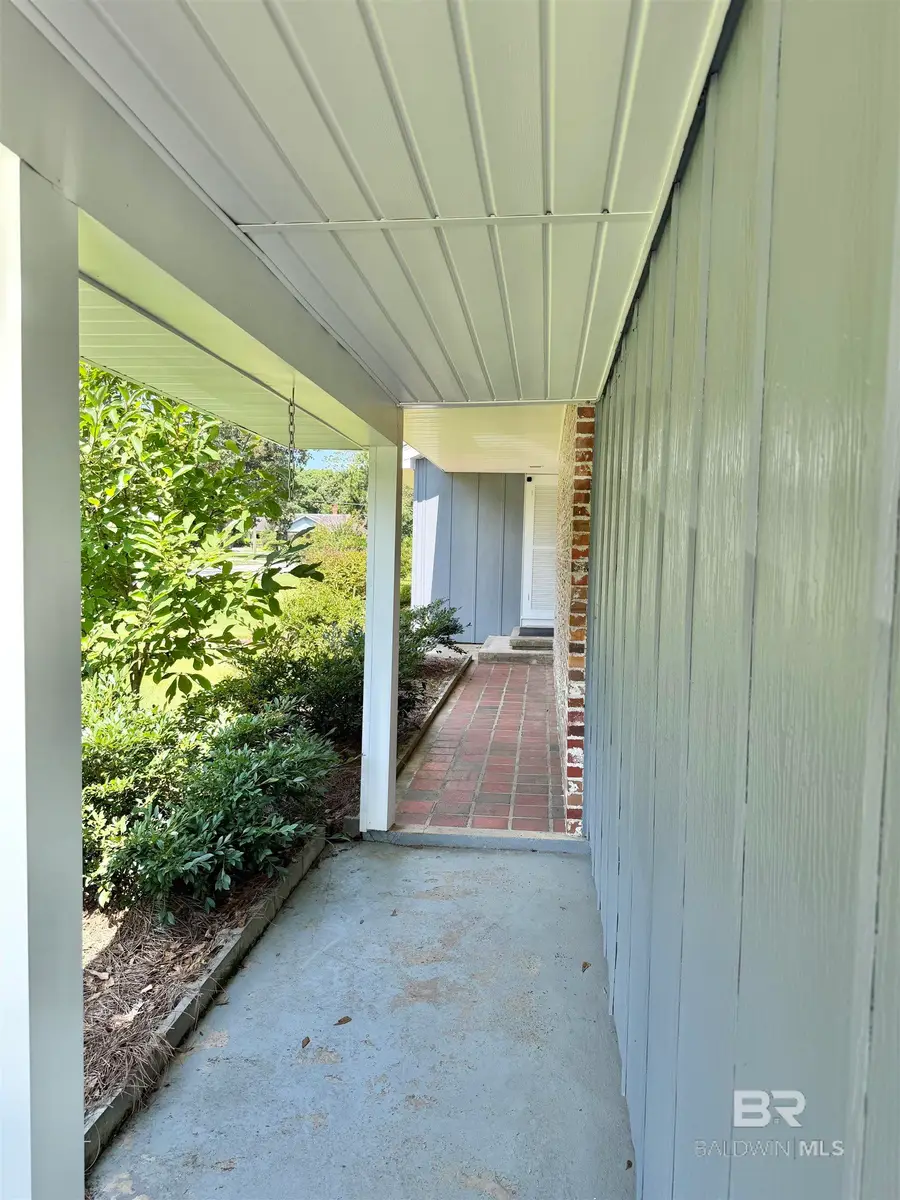 199 W Oak Street, Atmore, AL 36502 - #3