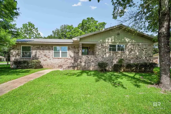 130 Thomas Drive, Saraland, AL 36571