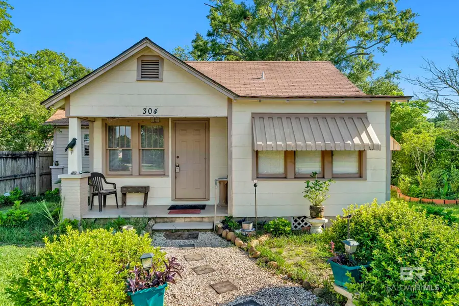 304 W Myrtle Avenue, Foley, AL 36535 - #2
