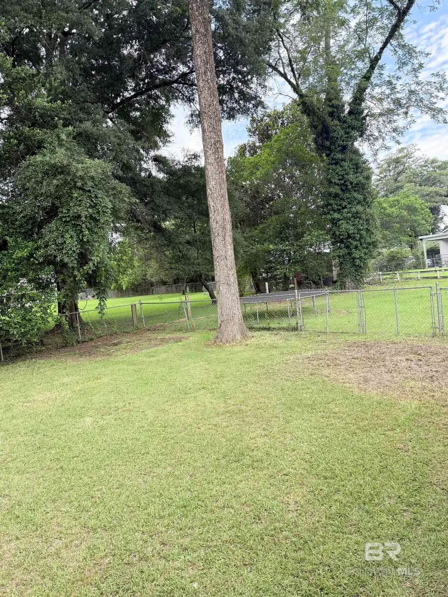 28 Beck Street, Monroeville, AL 36460 - #3