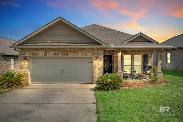 7713 Kari Lane, Daphne, AL 36526