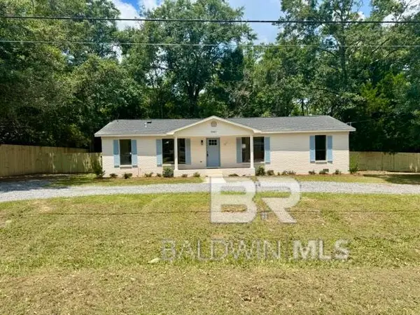 9481 Pinewood Avenue, Elberta, AL 36530