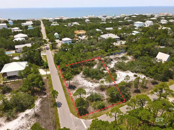 7020 Palmetto Drive, Gulf Shores, AL 36542