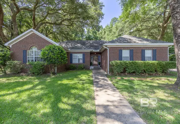 7794 Charleston Oaks Drive, Daphne, AL 36526
