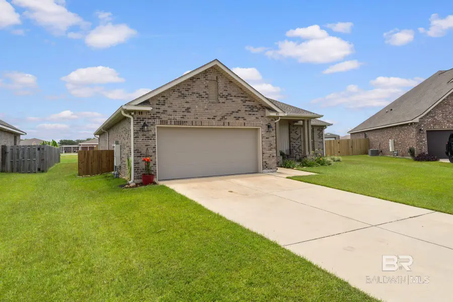 816 Connolly Avenue, Foley, AL 36535 - #3