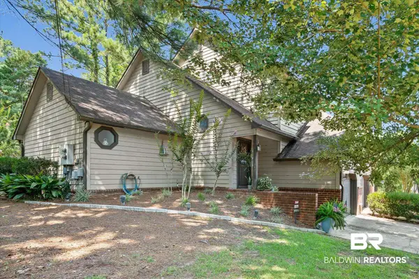 54 Lake Shore Drive, Daphne, AL 36526
