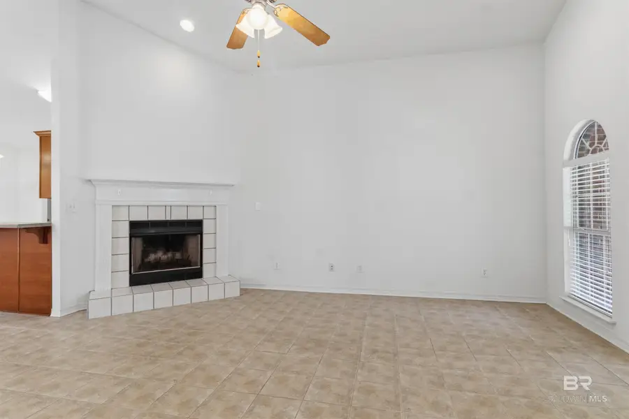 410 Dolphin Avenue, Gulf Shores, AL 36542 - #3
