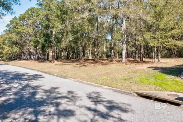 17068 Tennis Club Drive, Fairhope, AL 36532