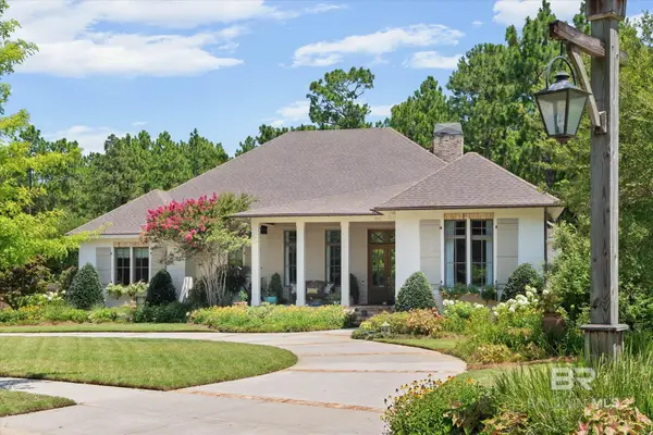 561 Falling Water Boulevard, Fairhope, AL 36532