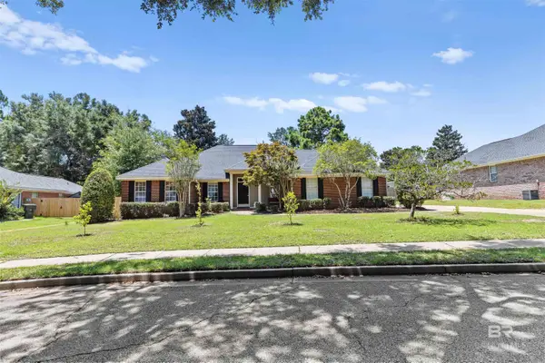 8042 Landing Eagle Drive, Daphne, AL 36526